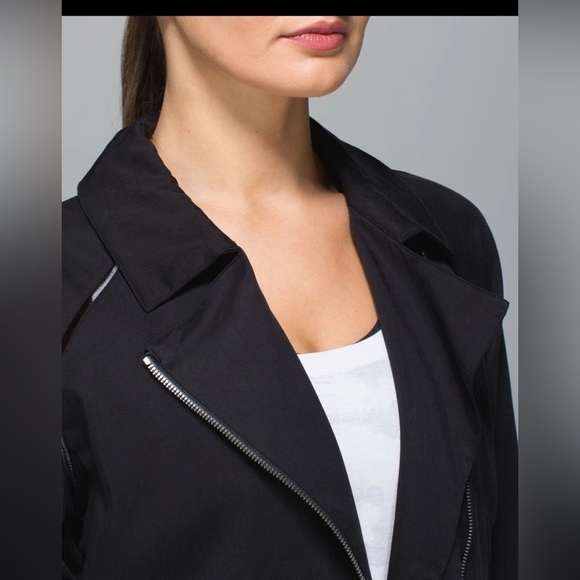 Lululemon Soft Summer Black Asymmetrical Zip Lightweight Vent Jacket NO SIZE - Picture 4 of 13